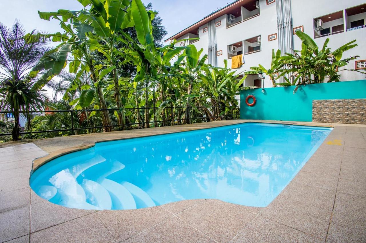 Готель Riviera Patong Екстер'єр фото